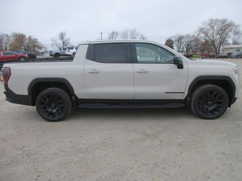 New 2026 GMC Sierra EV Elevation image 3