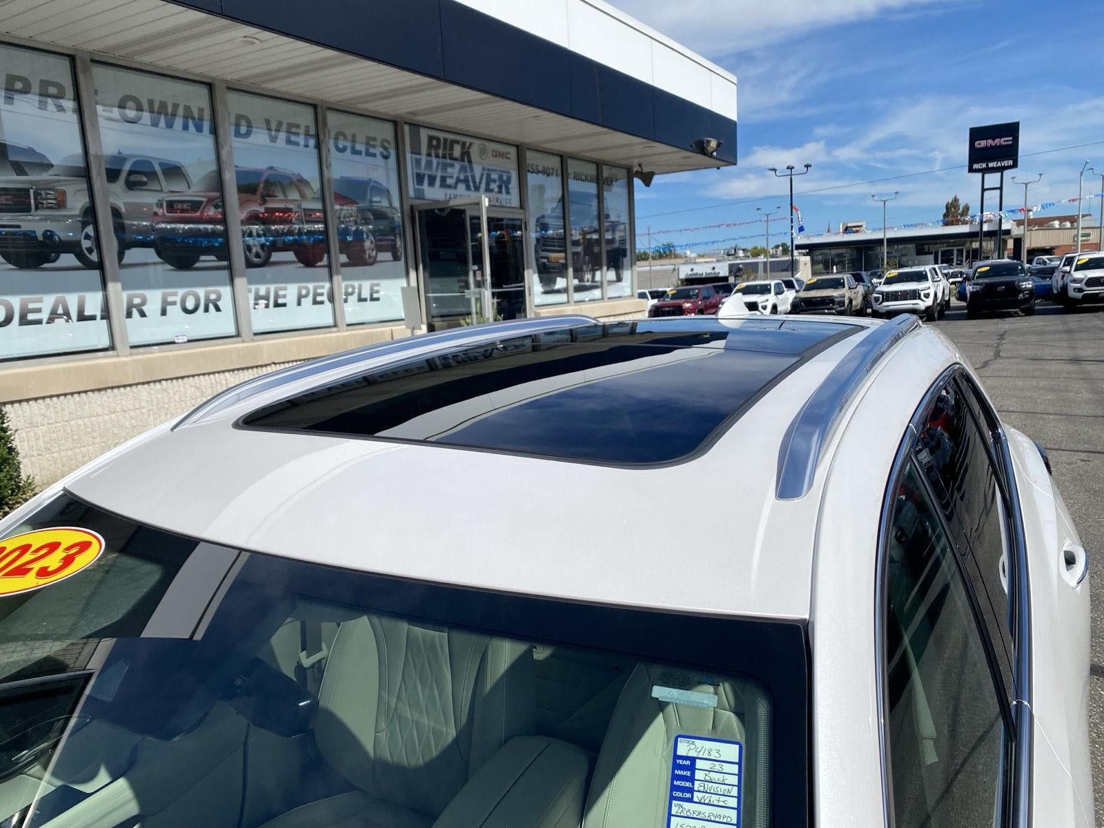 Used 2023 Buick Envision Avenir AWD/4WD image 19
