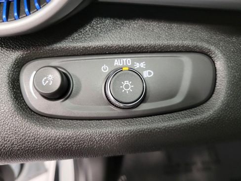 Used 2024 Chevrolet Trax LS w/ LS Convenience Package FWD image 10