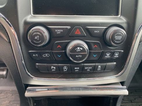 Used 2017 Jeep Grand Cherokee Altitude RWD image 19