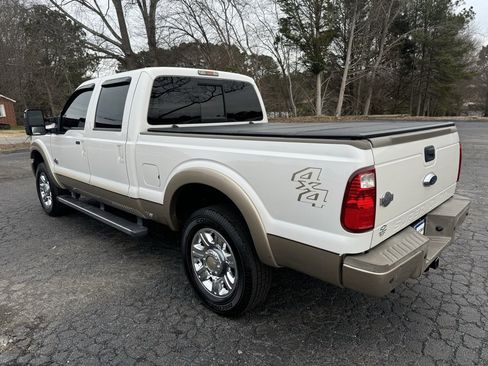 Used 2013 Ford F250 King Ranch w/ King Ranch w/Chrome Pkg image 3