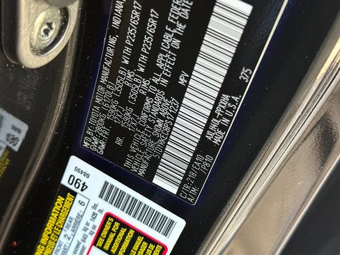 Used 2023 Toyota Sienna XLE image 34