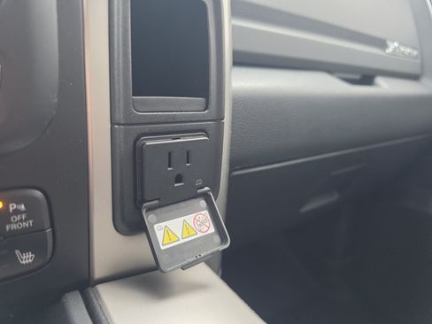 Used 2018 RAM 2500 Big Horn AWD/4WD image 37