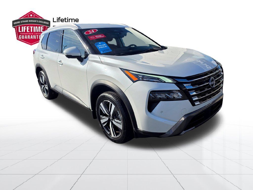 Used 2024 Nissan Rogue SL FWD image 5