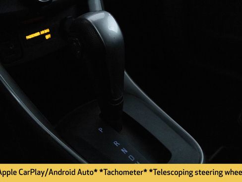 Used 2019 Chevrolet Trax LT w/ LT Convenience Package image 28