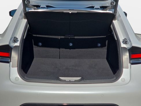 Used 2024 Toyota Prius Limited image 12