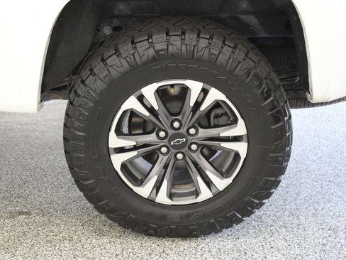 Used 2021 Chevrolet Colorado Z71 w/ Safety Package AWD/4WD image 10
