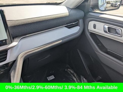New 2026 Ford Explorer Active RWD image 18