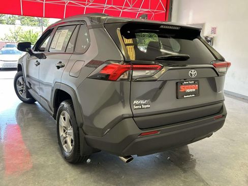 Used 2025 Toyota RAV4 XLE w/ Convenience Package FWD image 5