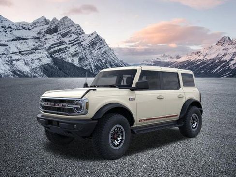 New 2026 Ford Bronco Outer Banks w/ Sasquatch Package AWD/4WD image 1