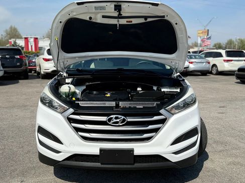 Used 2018 Hyundai Tucson SE image 32