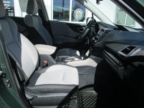 Used 2023 Subaru Forester AWD/4WD image 13