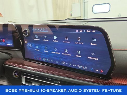 Used 2024 Chevrolet Traverse RS w/ LPO, Floor Liner Package AWD/4WD image 16