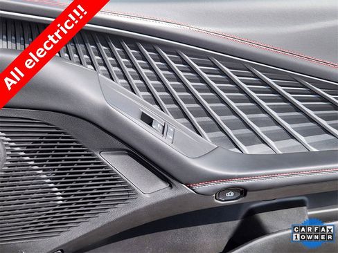 Used 2025 Dodge Charger R/T w/ Quick Order Package 25M R/T image 13