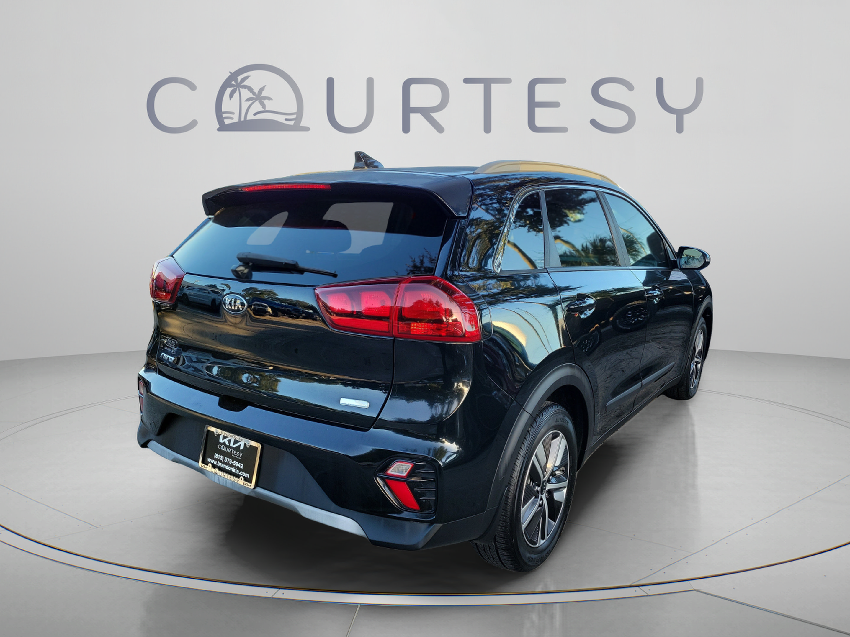 Used 2020 Kia Niro LXS FWD image 3