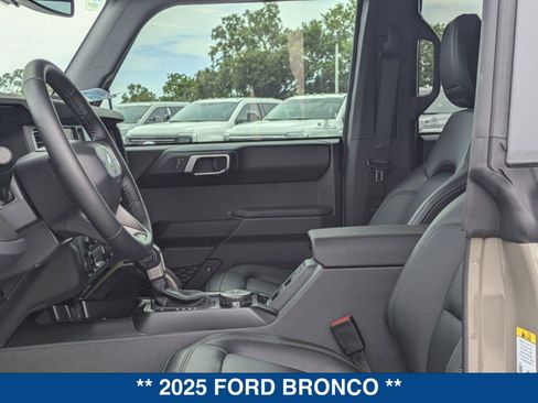 New 2025 Ford Bronco Badlands image 22