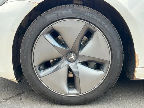 Used 2019 Tesla Model 3 Long Range AWD/4WD image 28