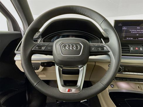 Certified 2025 Audi Q5 2.0T Premium Plus w/ Premium Plus Package image 11