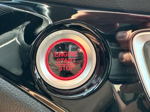 Used 2016 Honda Pilot Elite image 28