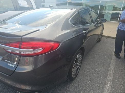 Used 2017 Ford Fusion Titanium FWD image 4