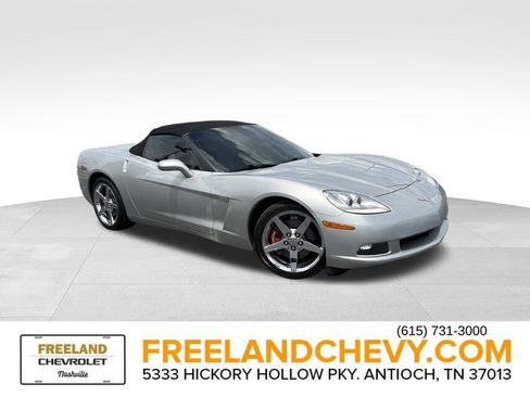 Used 2005 Chevrolet Corvette Convertible w/ Preferred Equipment Group RWD image 1