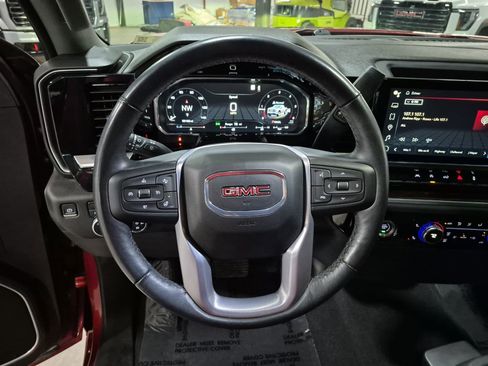 Certified 2022 GMC Sierra 1500 Elevation image 12