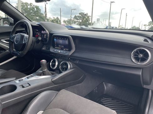 Used 2019 Chevrolet Camaro SS RWD image 13