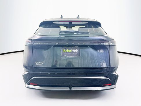 Used 2023 Nissan Ariya FWD image 7