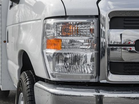New 2026 Ford E-350 and Econoline 350 Super Duty w/ Power Equipment Group image 16