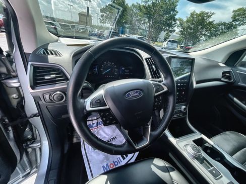 Used 2024 Ford Edge SEL AWD/4WD image 10