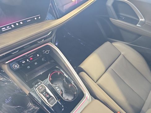 Certified 2025 Audi Q5 Prestige AWD/4WD image 23