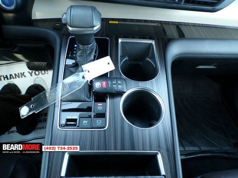 Used 2021 Toyota Sienna Limited image 32