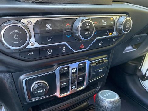 Used 2021 Jeep Gladiator Sport AWD/4WD image 58