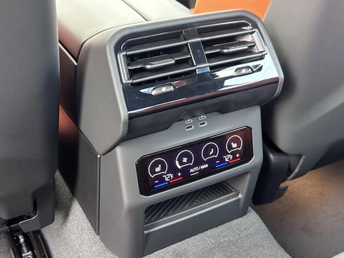 New 2026 BMW M5 w/ Executive Package image 22