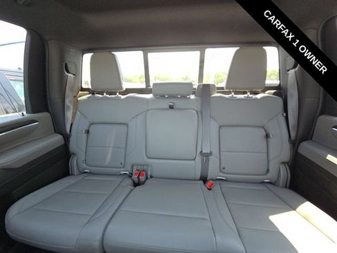Used 2024 GMC Sierra 2500 SLT w/ SLT Premium Package AWD/4WD image 6
