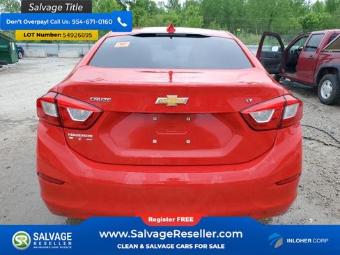 Used 2018 Chevrolet Cruze LT FWD image 8