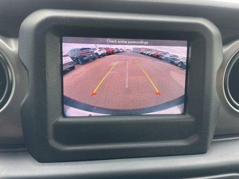 Used 2021 Jeep Wrangler Unlimited Sport image 15