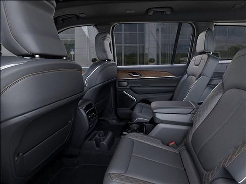 New 2025 Jeep Grand Cherokee L Summit AWD/4WD image 23