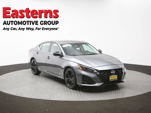 Used 2023 Nissan Altima 2.5 SR FWD image 49