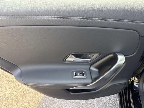 Used 2025 Mercedes-Benz CLA 250 image 17
