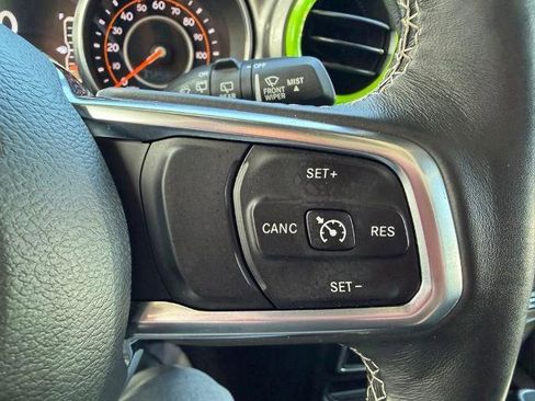 Used 2018 Jeep Wrangler Unlimited Sahara AWD/4WD image 20