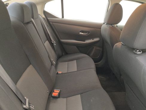 Used 2021 Nissan Sentra SV FWD image 19