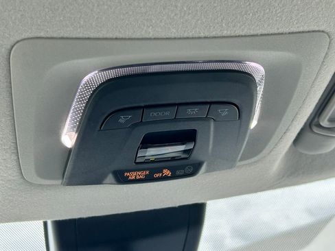 Certified 2022 Toyota Corolla Cross LE image 18