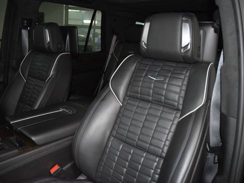 Used 2024 Cadillac Escalade Sport Platinum w/ Heavy-Duty Trailer Package AWD/4WD image 45
