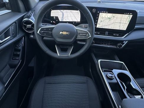 New 2026 Chevrolet Equinox LT image 10