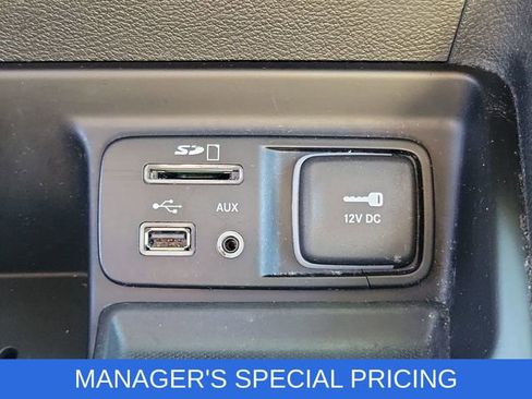 Used 2015 Jeep Cherokee Latitude w/ Cold Weather Group image 25