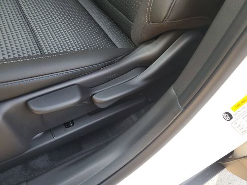 New 2026 Chevrolet Trax LT image 21