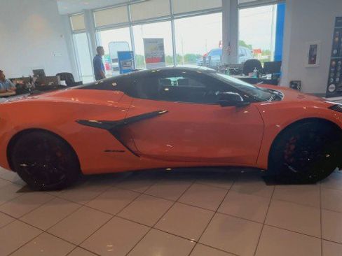 Used 2023 Chevrolet Corvette Z06 image 9