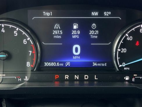 Certified 2022 Ford Maverick Lariat w/ Lariat Luxury Package AWD/4WD image 39