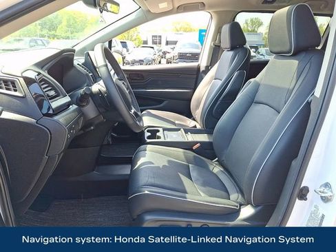 Used 2026 Honda Odyssey Elite image 2